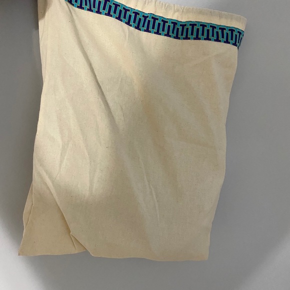 Tory Burch across Body Purse - Picture 2 of 6